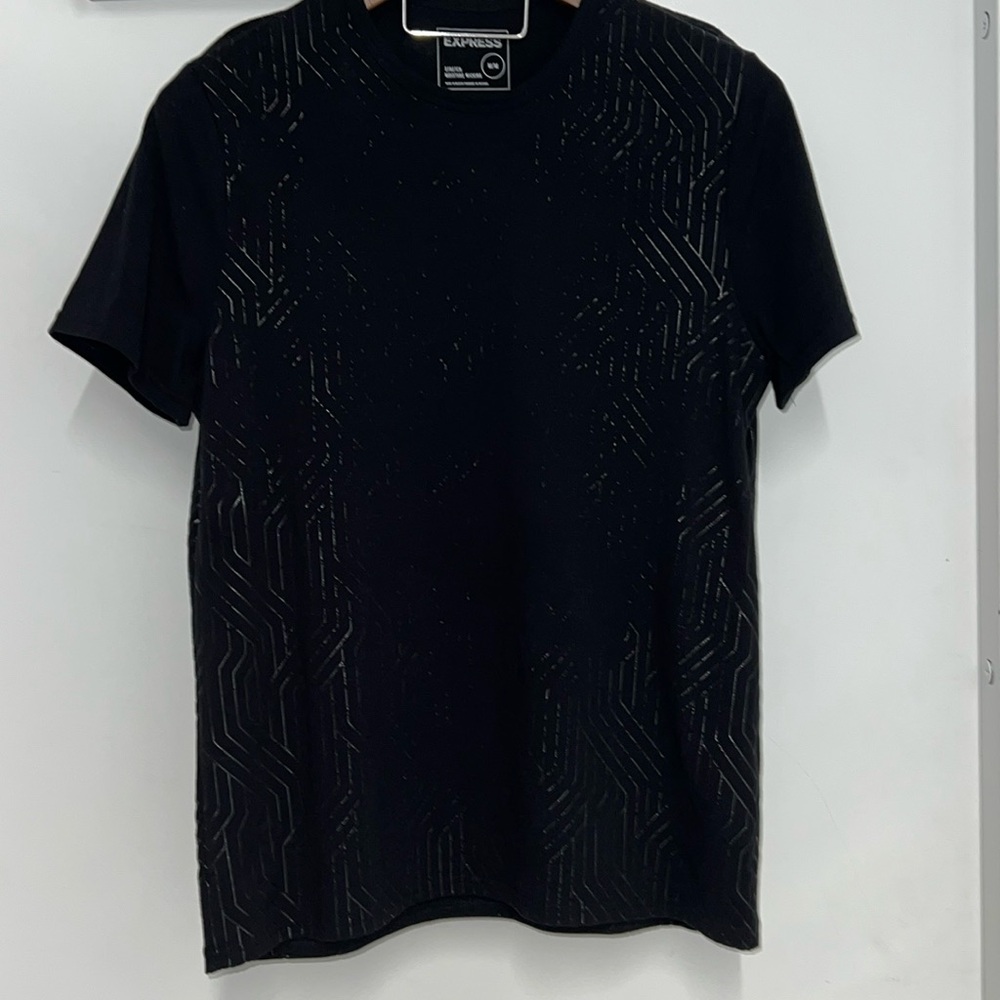 Men’s Express Medium Black Crew T w/Silver Graphics